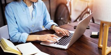 The Best Tools Required For Every Video Meeting Or Online Class 2021