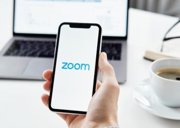 15 Tips And Tricks To Use Zoom In The Best Possible Way
